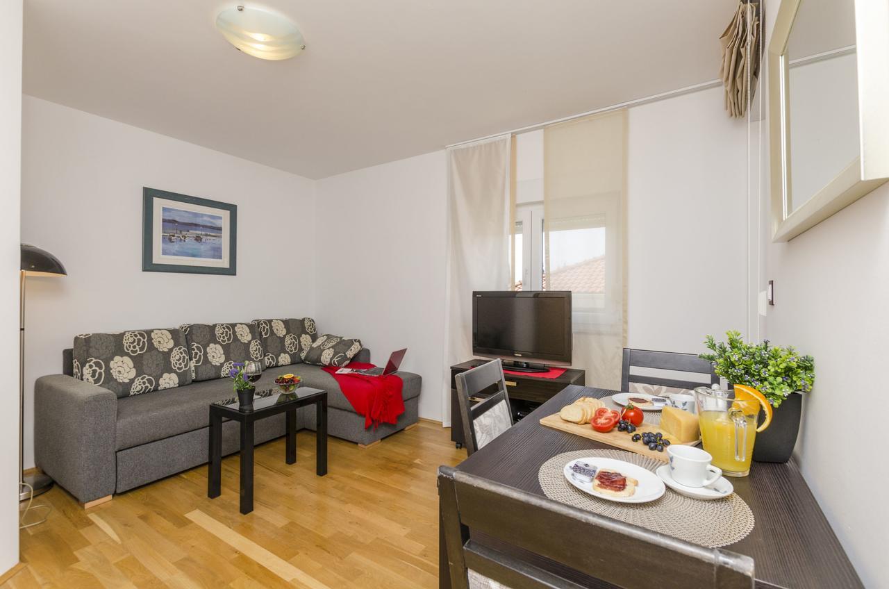 Apartments Maja Округ-Доньи Экстерьер фото