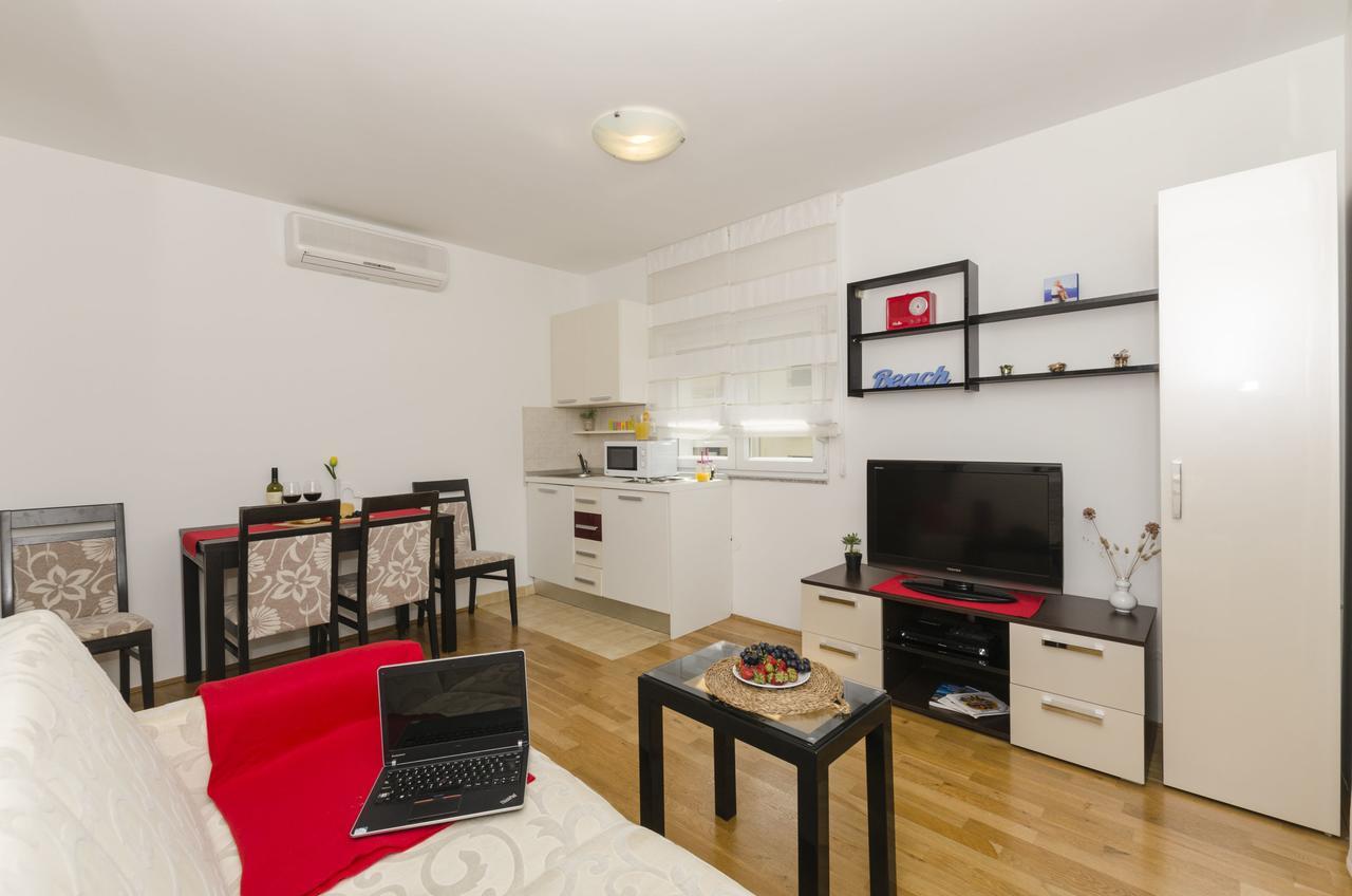Apartments Maja Округ-Доньи Экстерьер фото